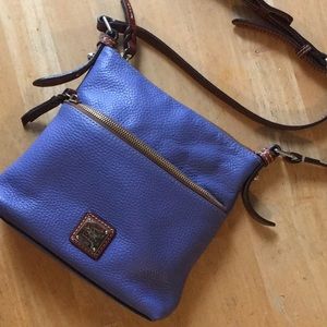 Dooney & Bourke purse 👛